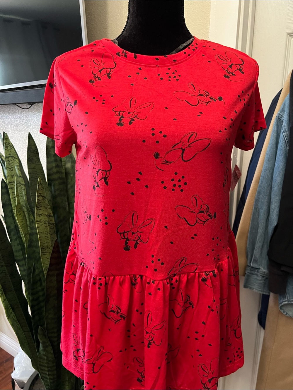 Women's Red Short Sleeve Peplum- Minnie Mouse Print